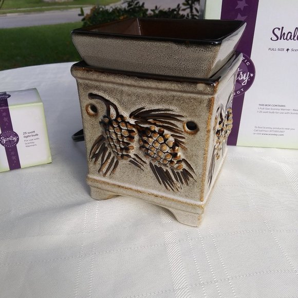 Scentsy Warmer DSW-Pine Portable Luminaire #4854 - Picture 4 of 7